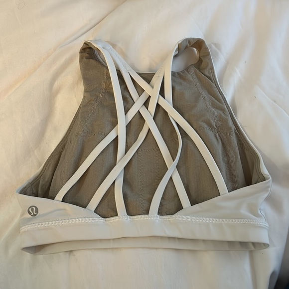 Free to Be Serene Bra High Neck - Picture 2 of 3